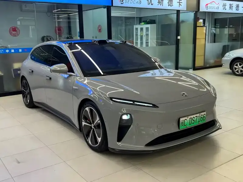 NIO ET5T
