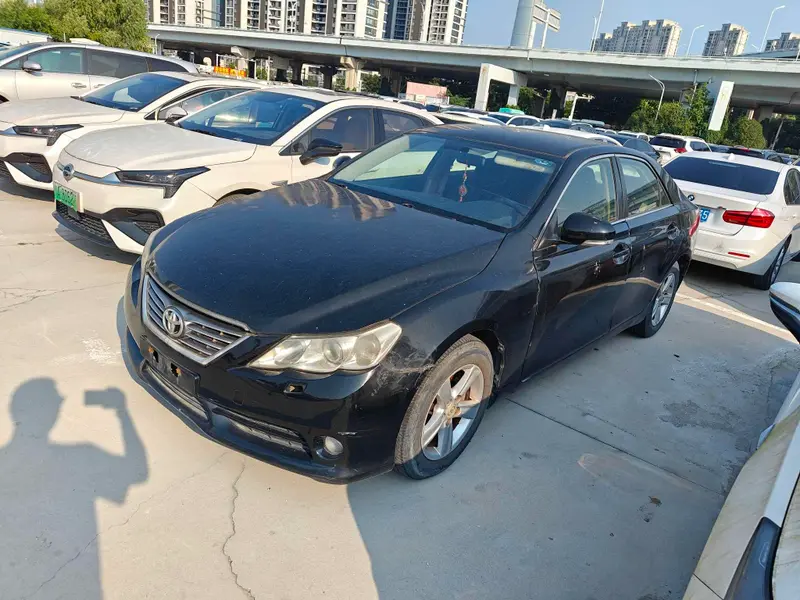 Toyota Reiz