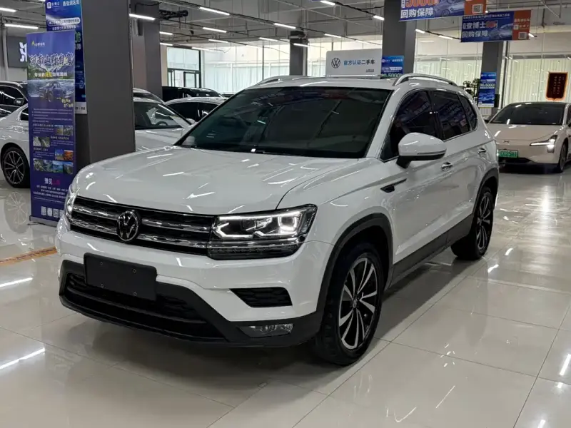 Volkswagen Tharu
