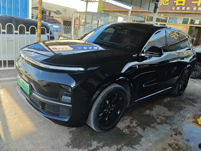 Li Auto L8