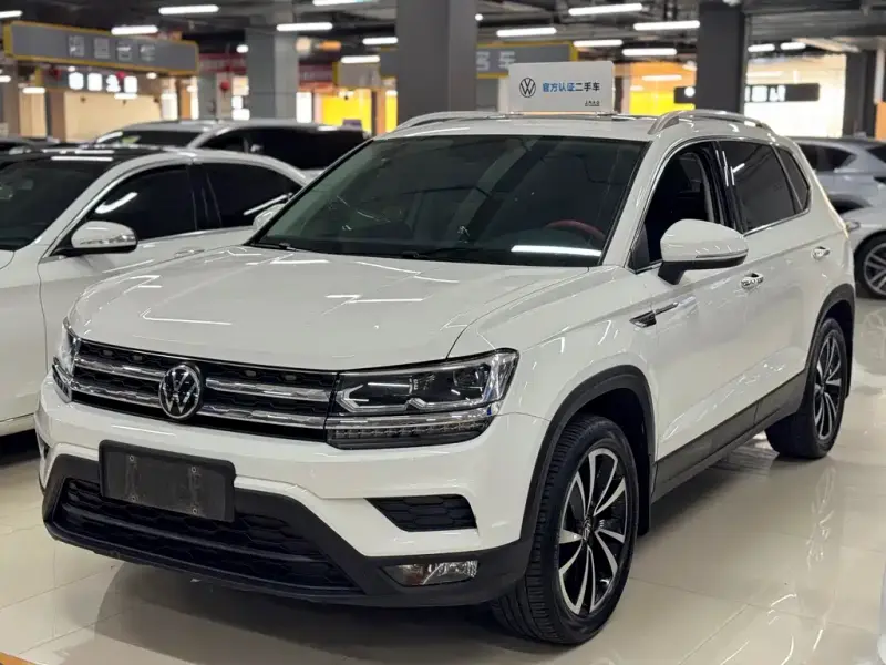 Volkswagen Tharu