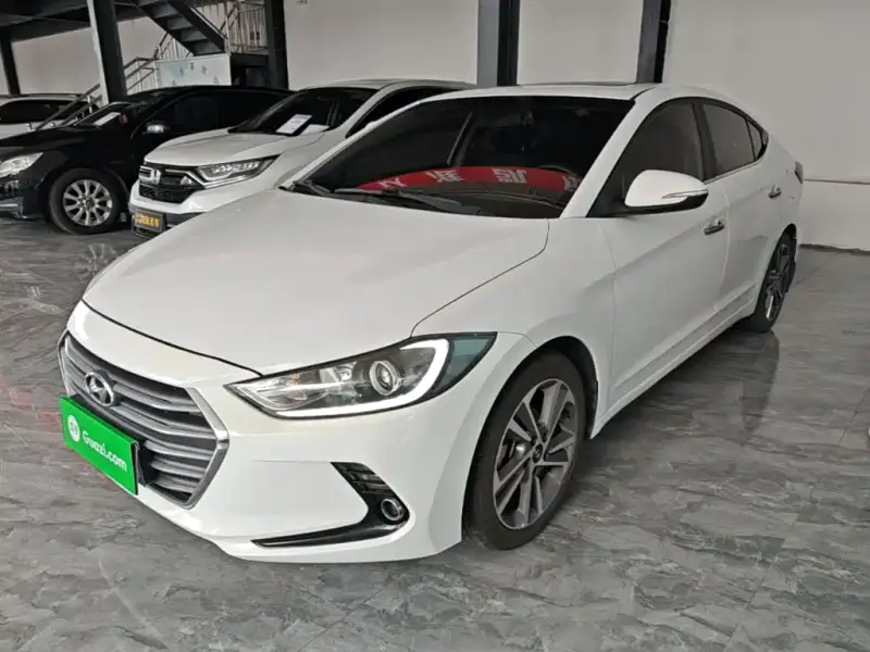 Hyundai Elantra