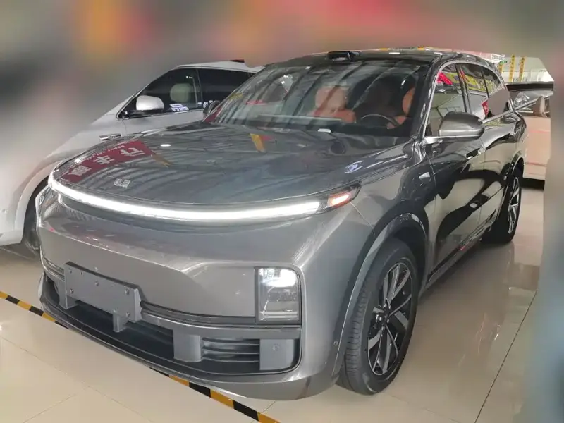 Li Auto L8