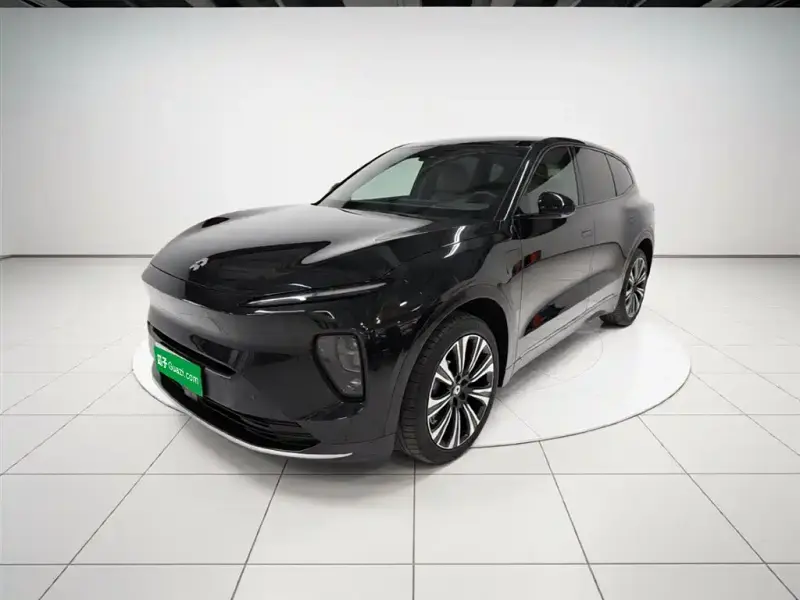 NIO ES8
