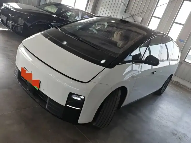 Li Auto MEGA