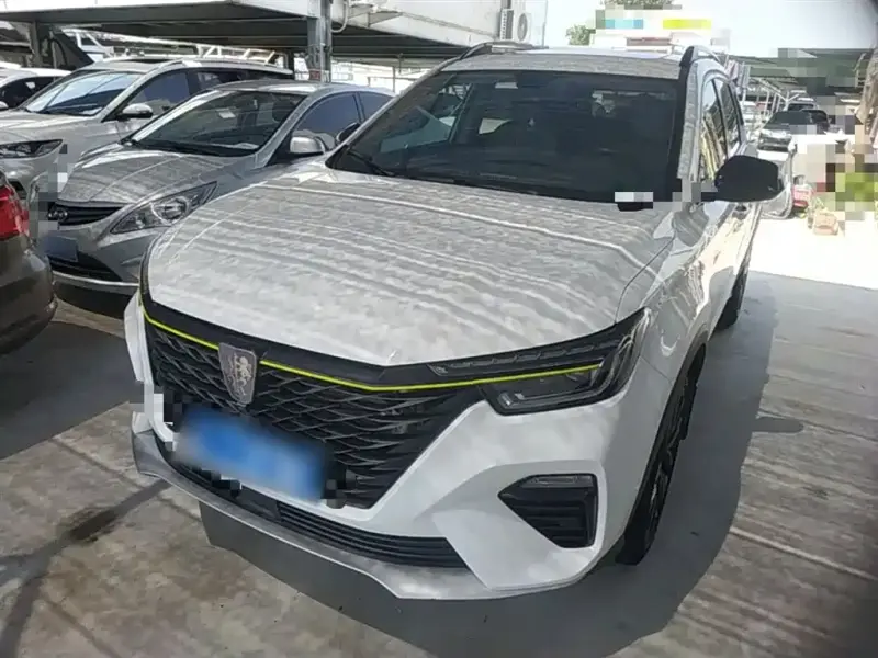 Roewe MG HS (RX5)