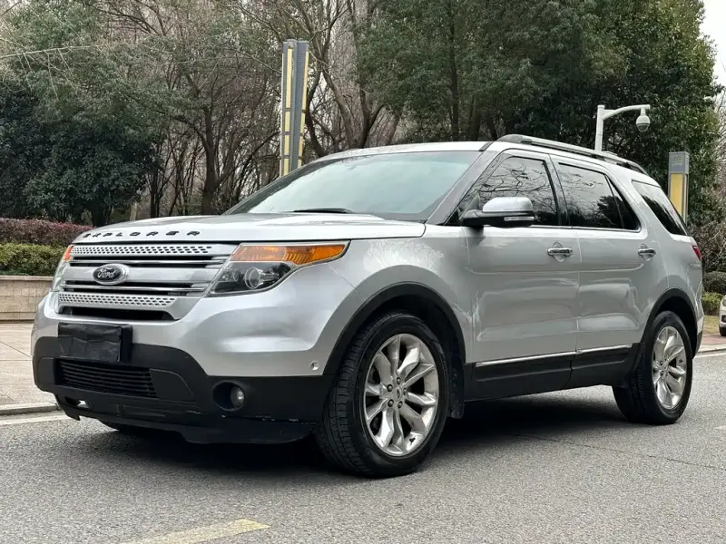 Ford Explorer (Import)