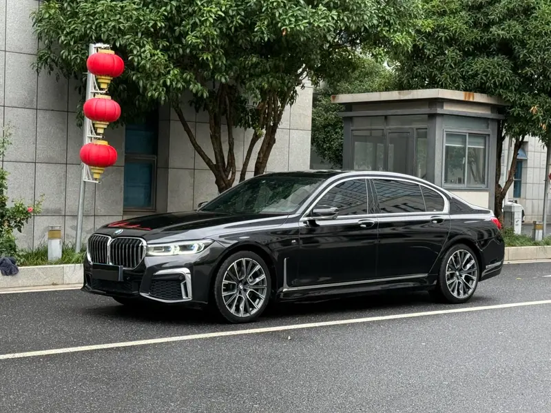 BMW 7-Series