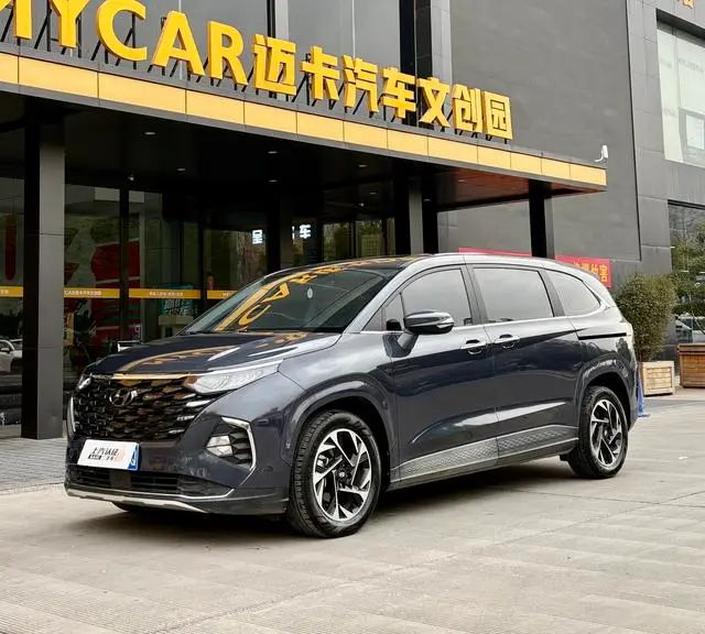 Hyundai Custo