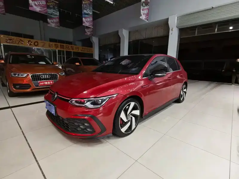 Volkswagen Golf GTI