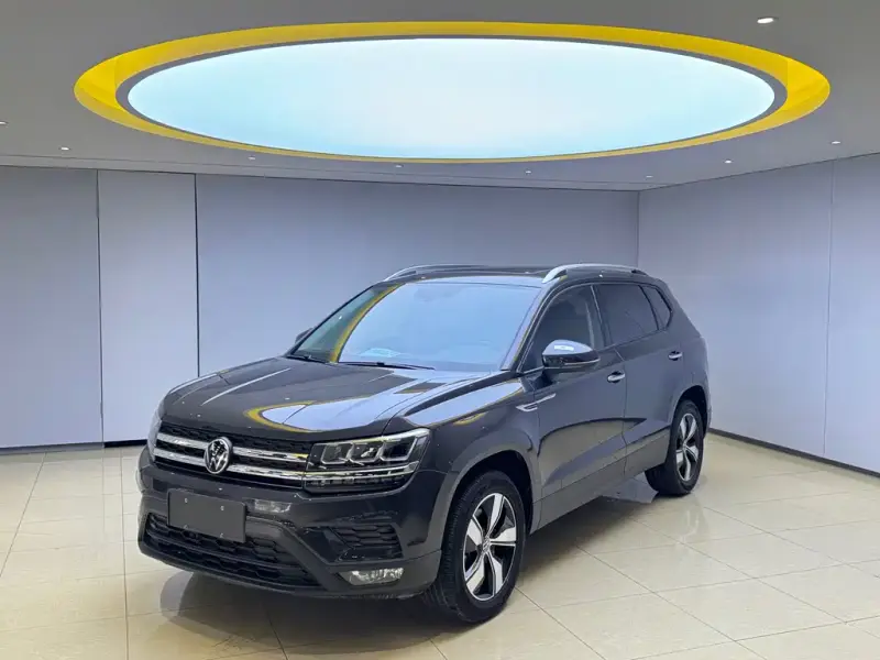 Volkswagen Tharu
