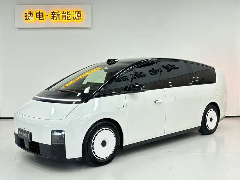 Li Auto MEGA