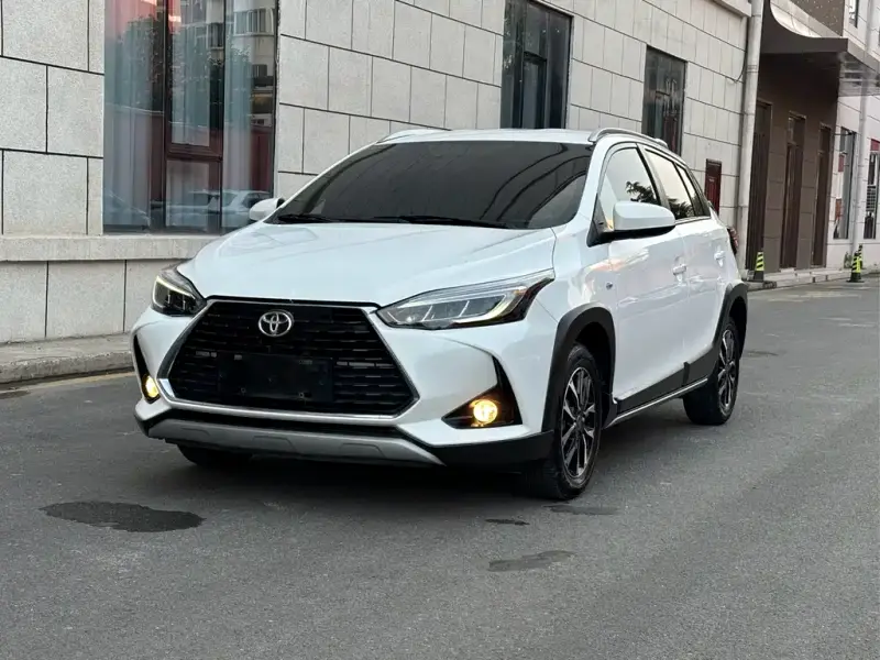 Toyota Yaris L