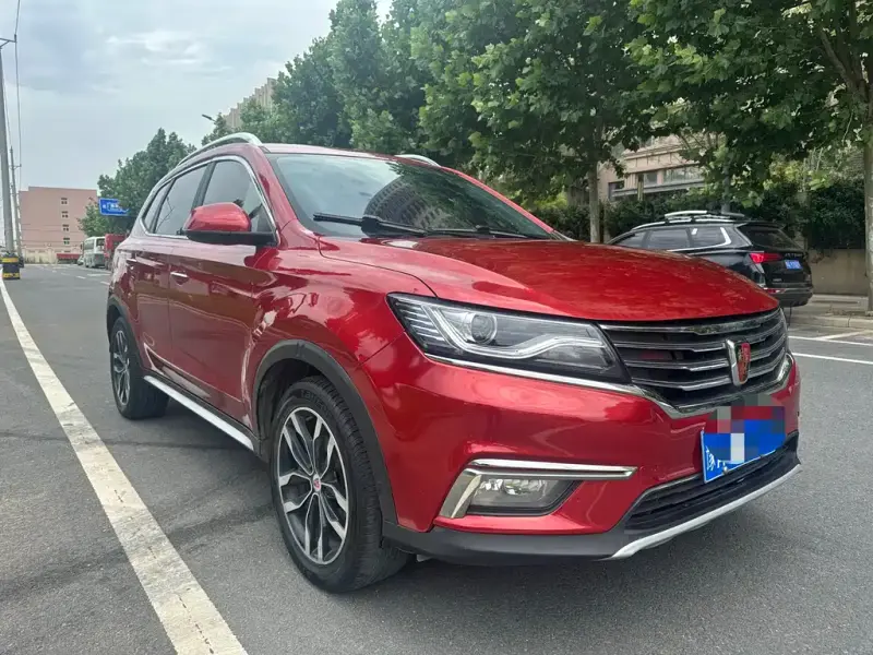 Roewe MG HS (RX5)