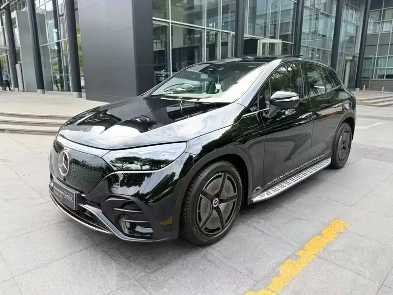 Mercedes-Benz EQE SUV