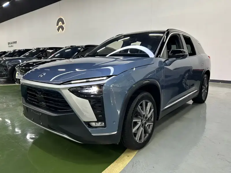 NIO ES8