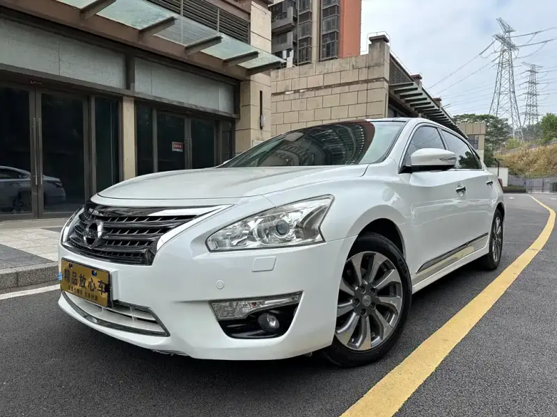 Nissan Teana