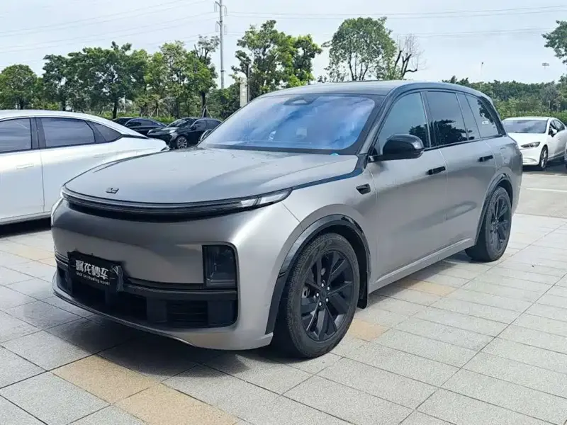 Li Auto L8