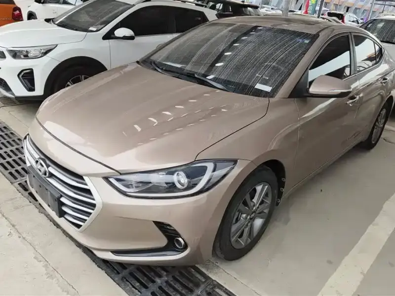 Hyundai Elantra