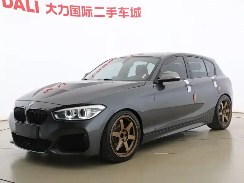 BMW 1 Series (Import)