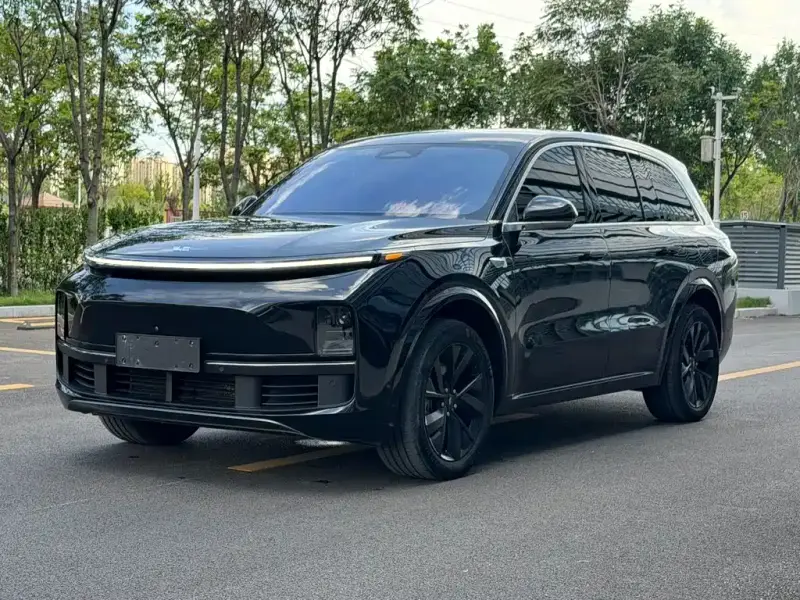 Li Auto L8