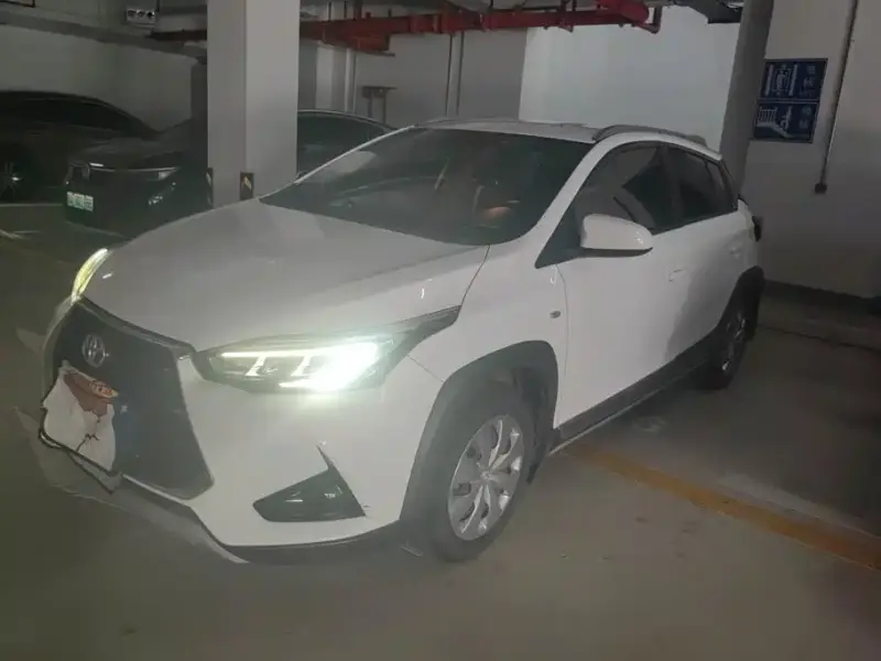 Toyota Yaris L