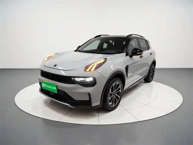 Lynk & Co 01