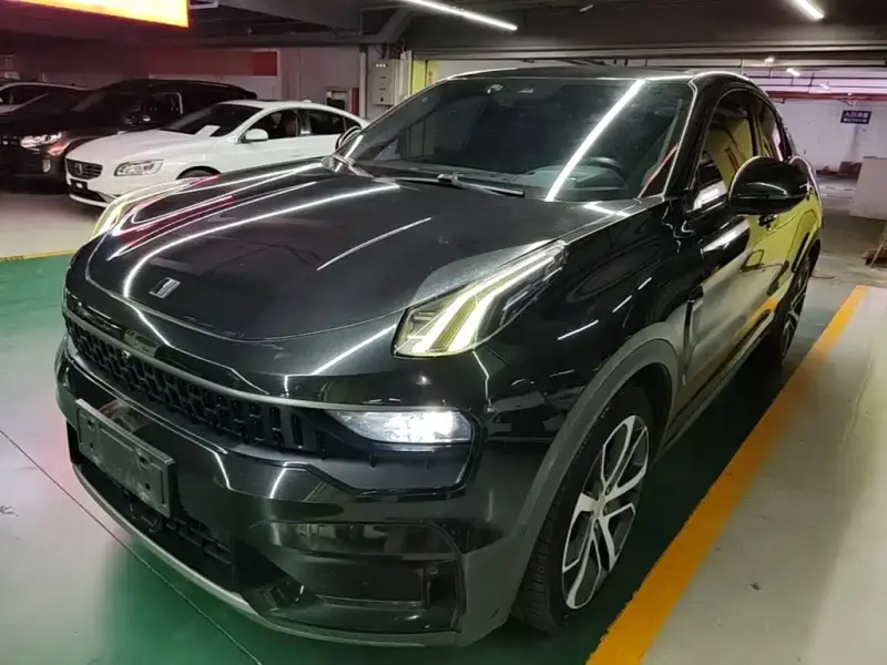 Lynk & Co 05