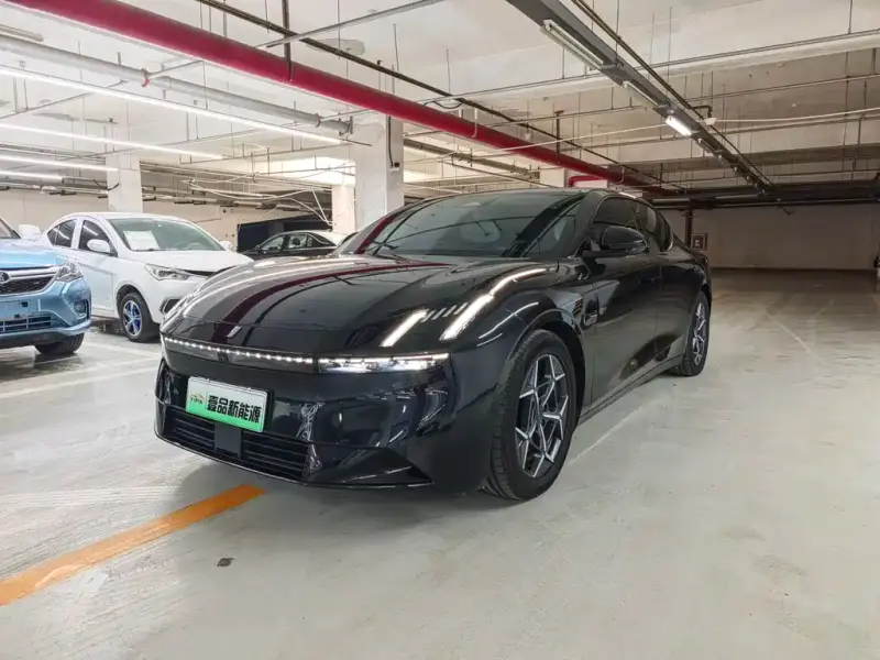 Lynk & Co Z10