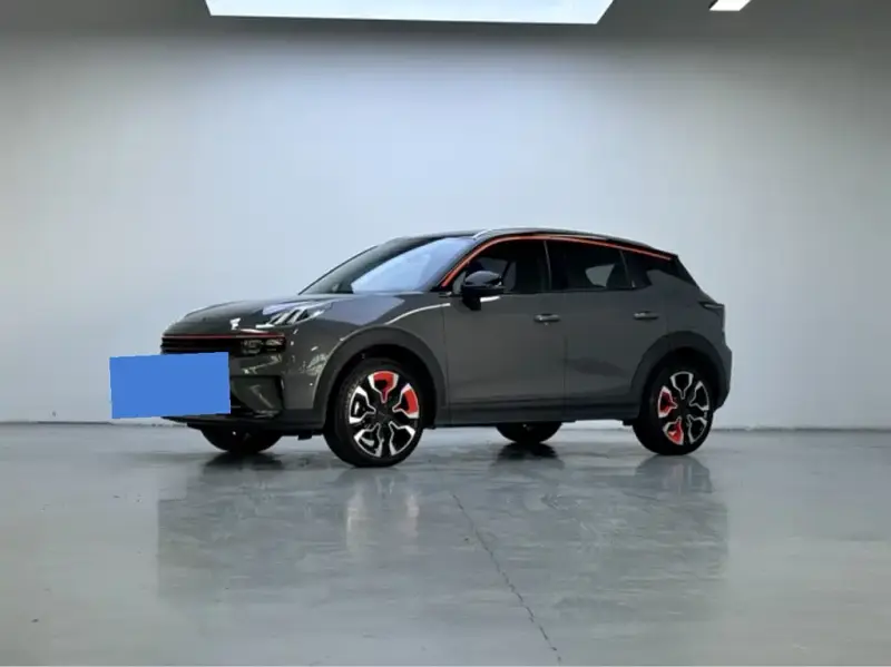 Lynk & Co 06