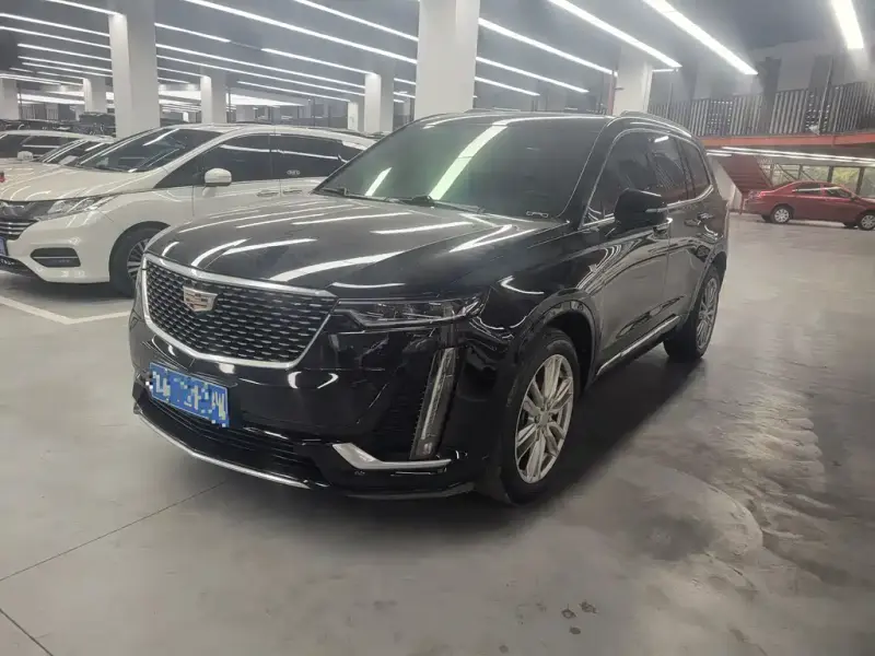 Cadillac XT6