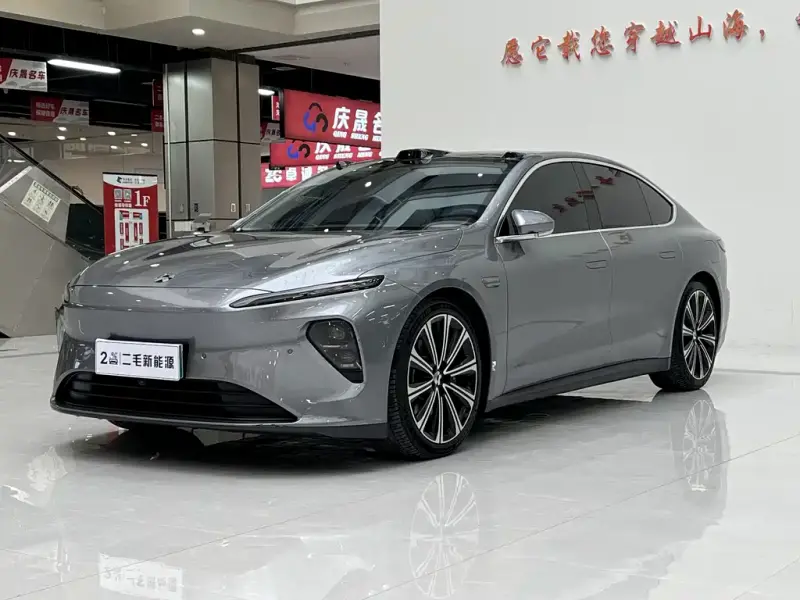 NIO ET7