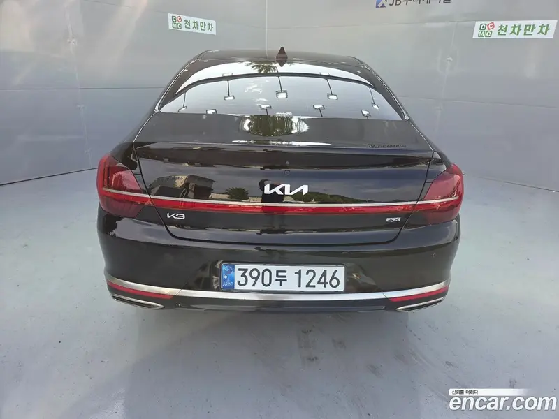 Kia Quoris (K9)
