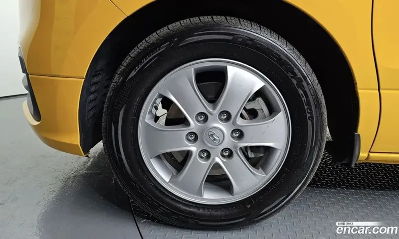 Hyundai H-1