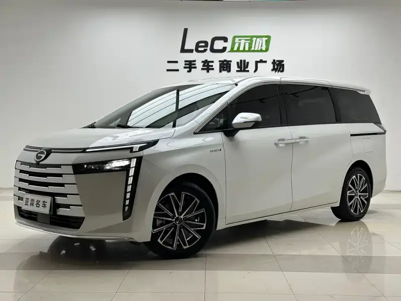 GAC Motor E8 PHEV