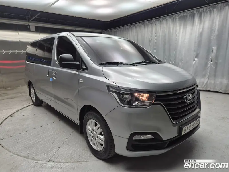 Hyundai H-1