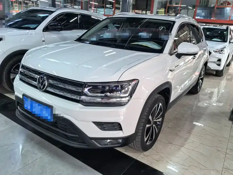 Volkswagen Tharu