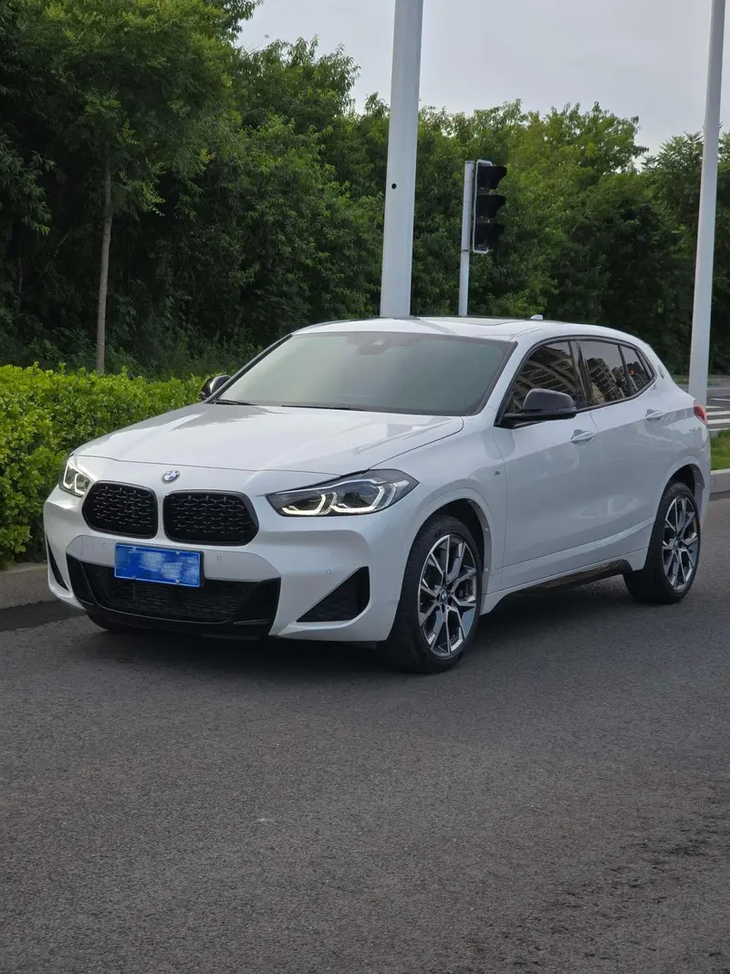 BMW X2