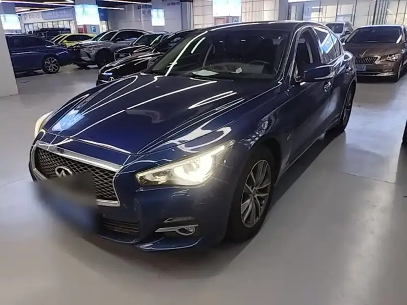 Infiniti Q50L