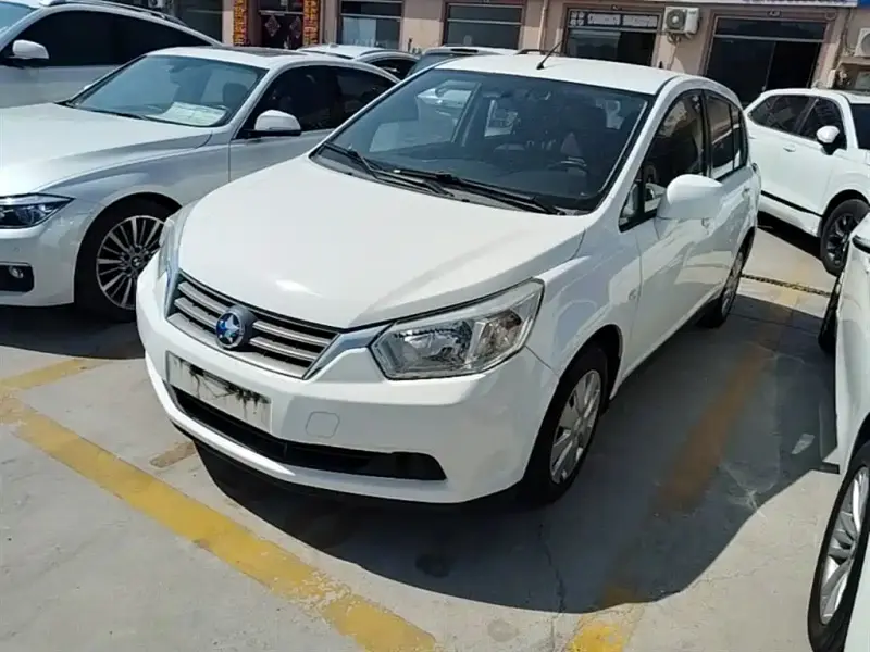Venucia R50
