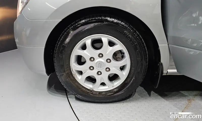 Hyundai H-1