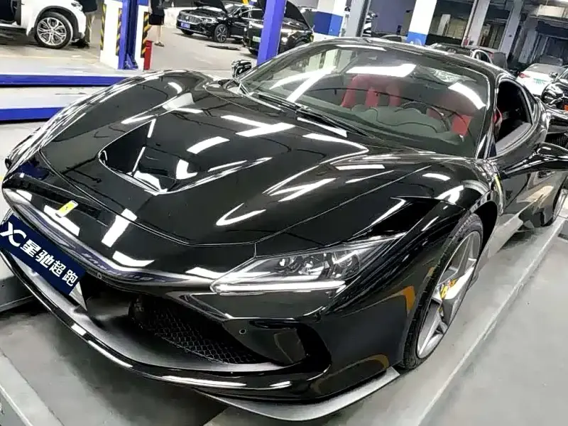 Ferrari F8