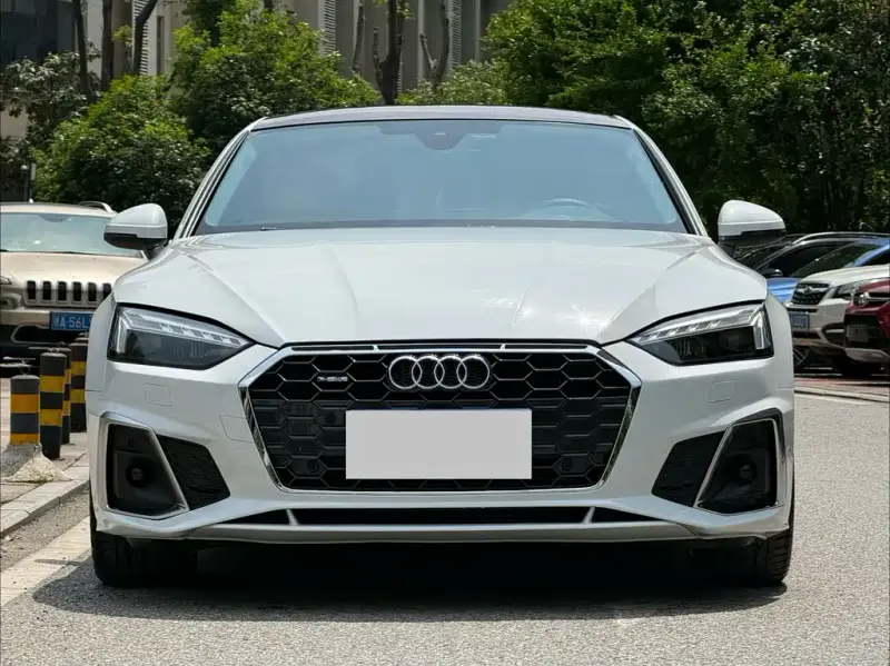 Audi A5 (Import)