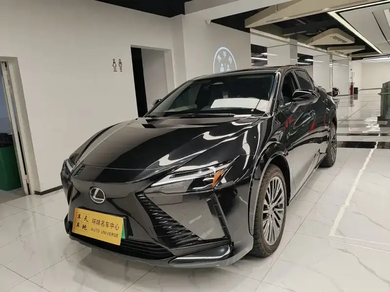 Lexus RZ