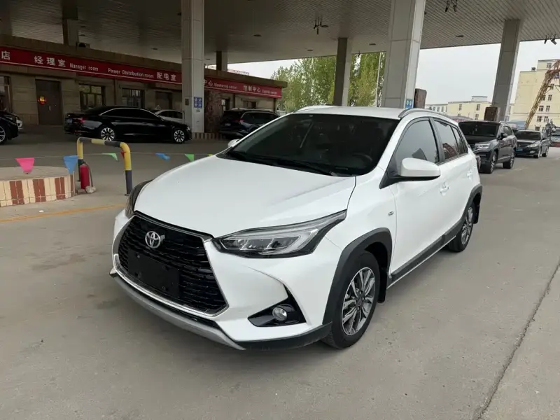 Toyota Yaris L