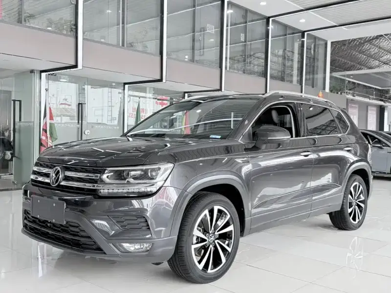 Volkswagen Tharu