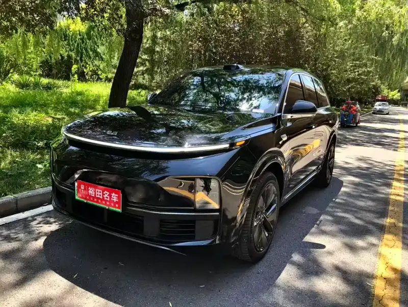 Li Auto L8