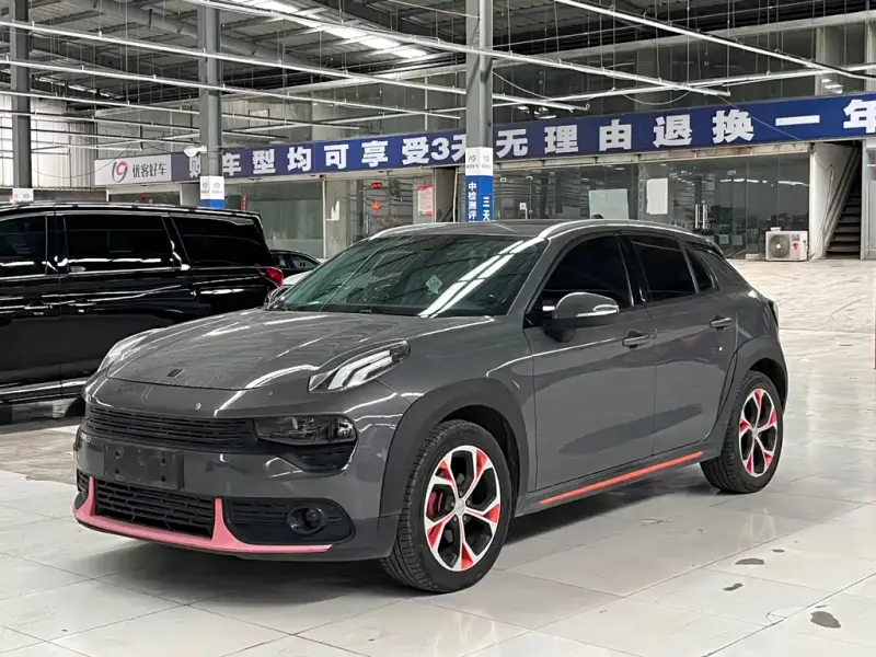 Lynk & Co 02