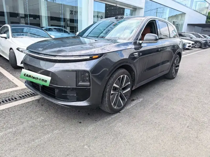 Li Auto L6