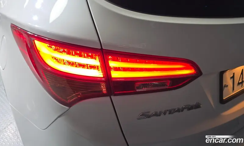 Hyundai Santa Fe (Santafe)